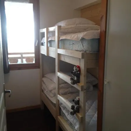 Lama-gite-des-puys T3 Lamado Vue Epoustouflante Sud Avec Grande Terrasse Daire